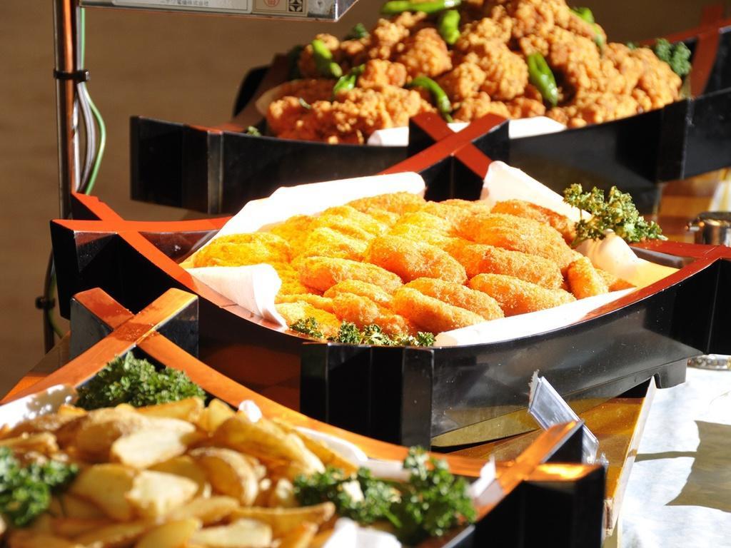 ホテル リバーサイド上田館 千曲市 エクステリア 写真