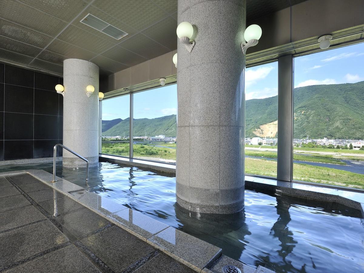 ホテル リバーサイド上田館 千曲市 エクステリア 写真